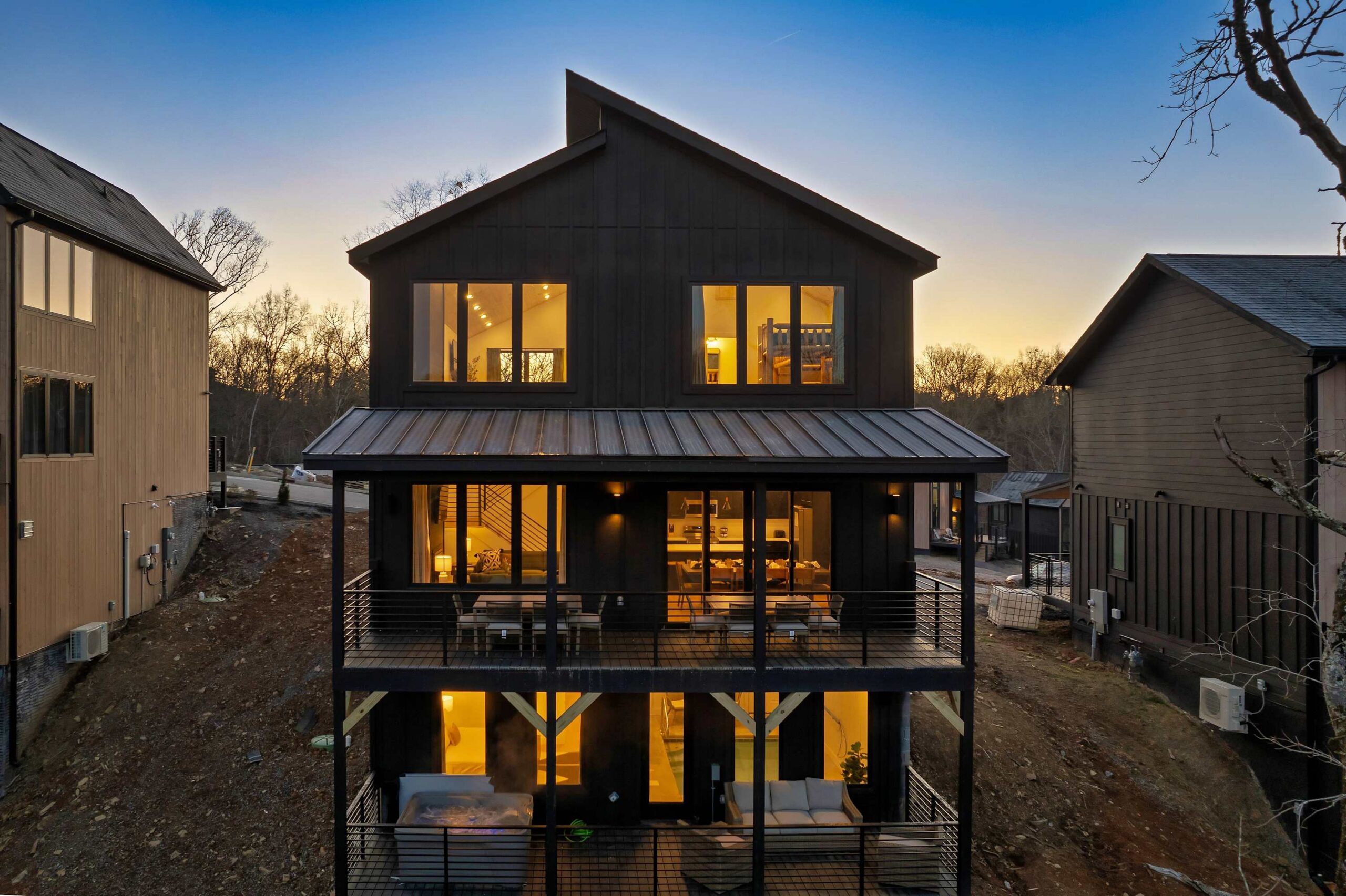 1305 Reedmont Way
