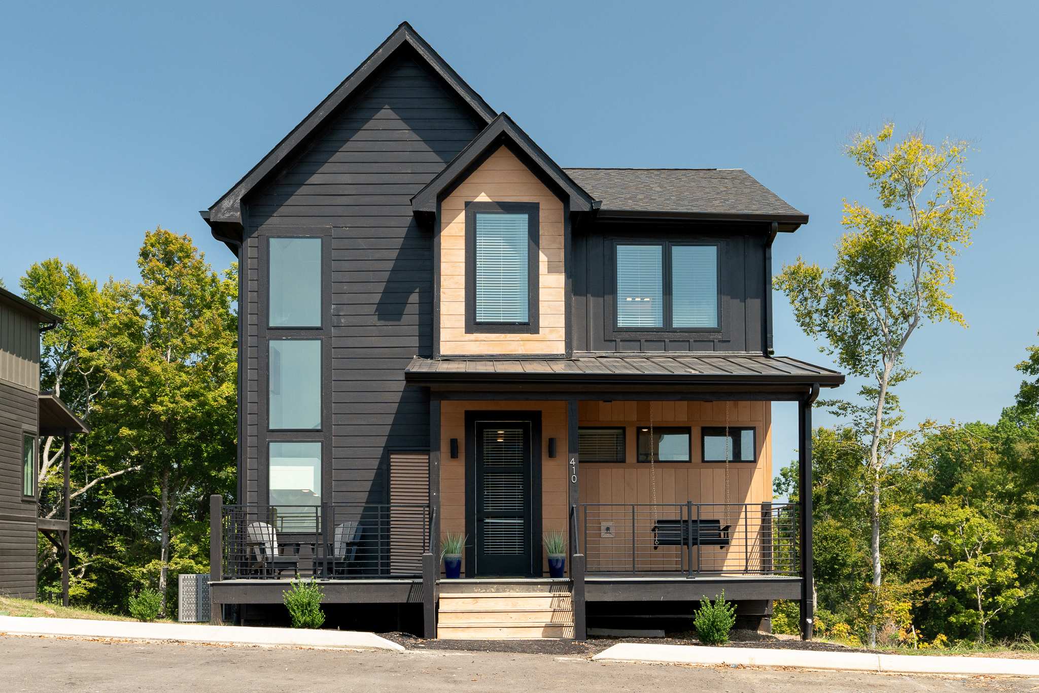 410 Compass Point